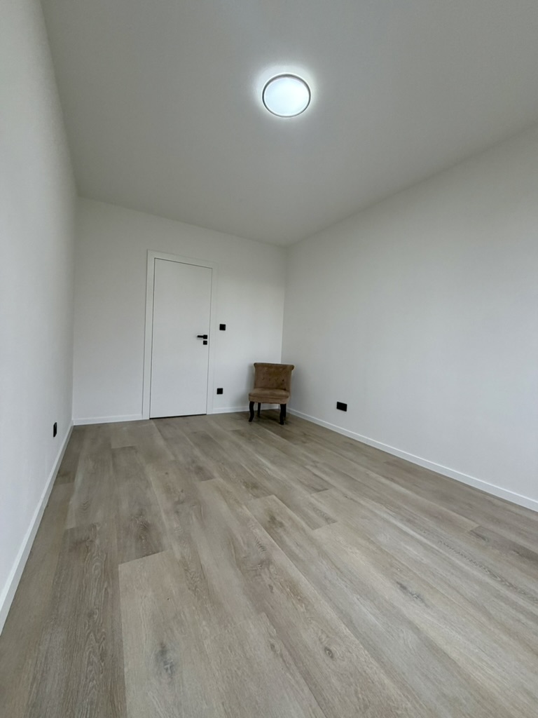 Frýdlantská, Praha 8, 2kk